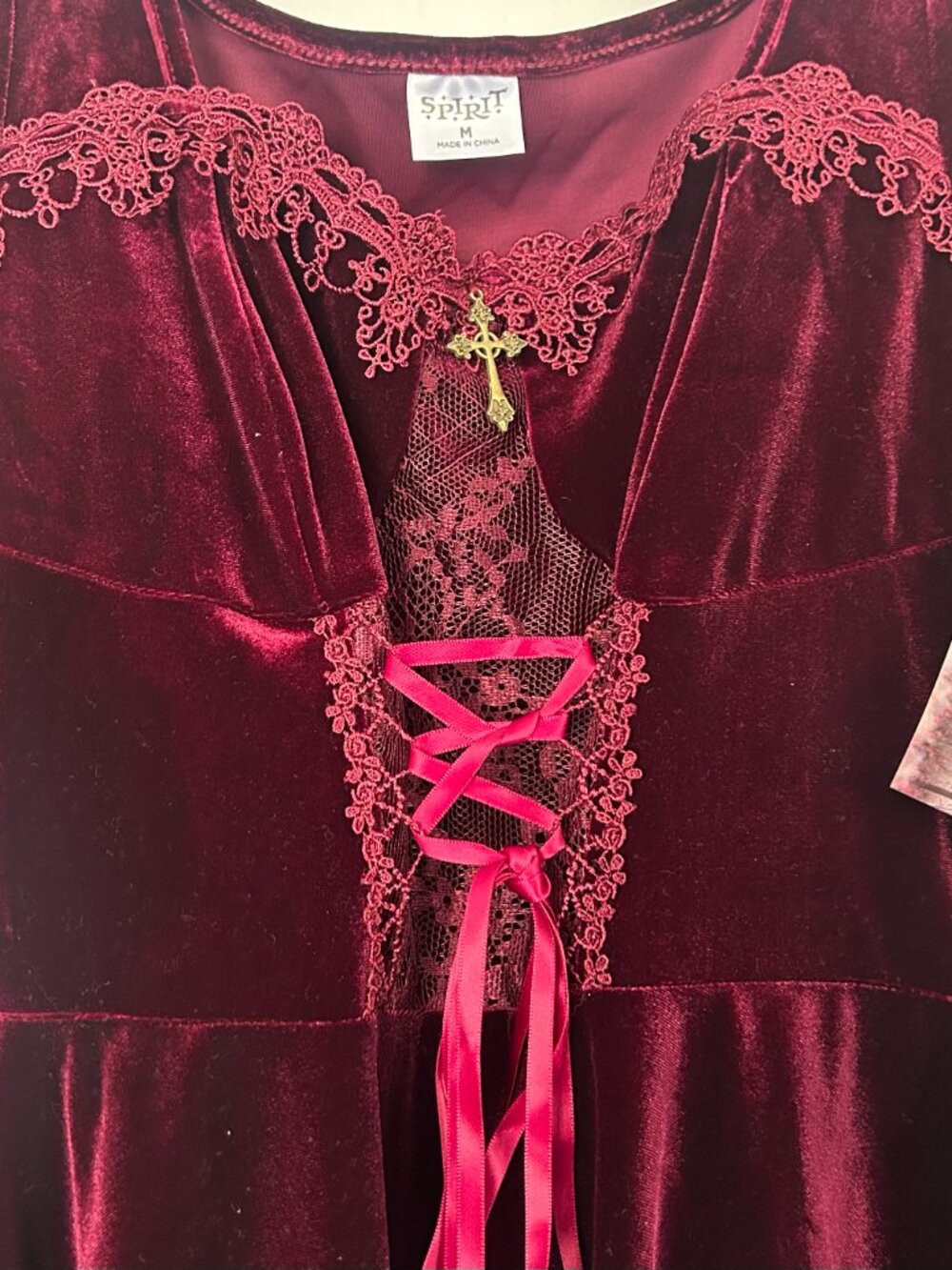 Spirit Halloween Adult Burgundy Vampire Dress Costume NWT M 8-10 - Picture 4 of 8